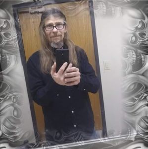 Meet your Posher, Lawrence